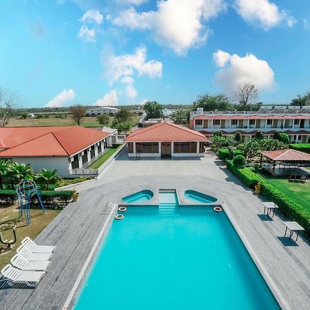Rupis Resort Near Udaipur Airport Dabok Экстерьер фото