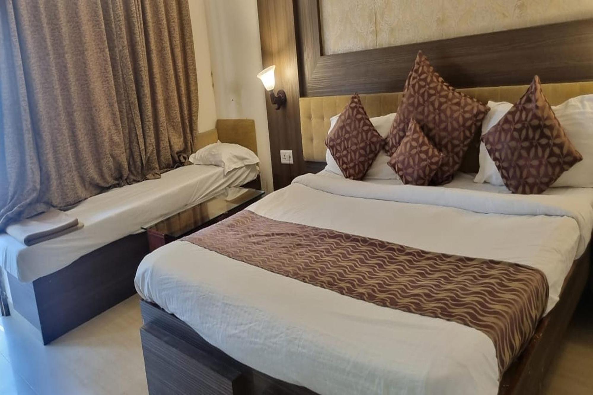 Rupis Resort Near Udaipur Airport Dabok Экстерьер фото