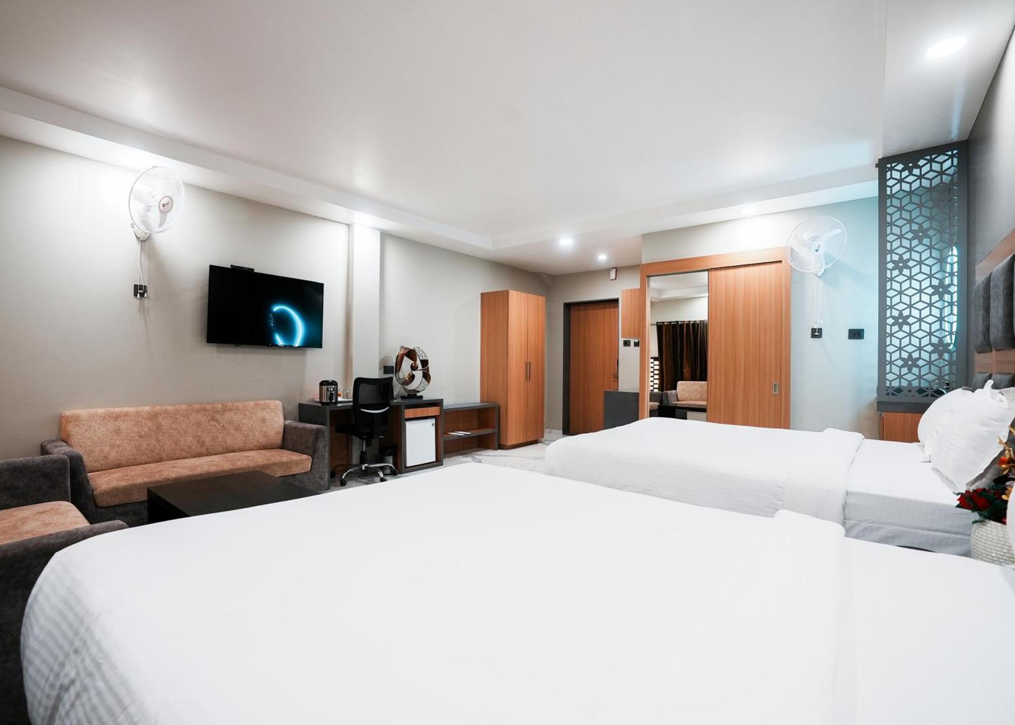 Rupis Resort Near Udaipur Airport Dabok Экстерьер фото