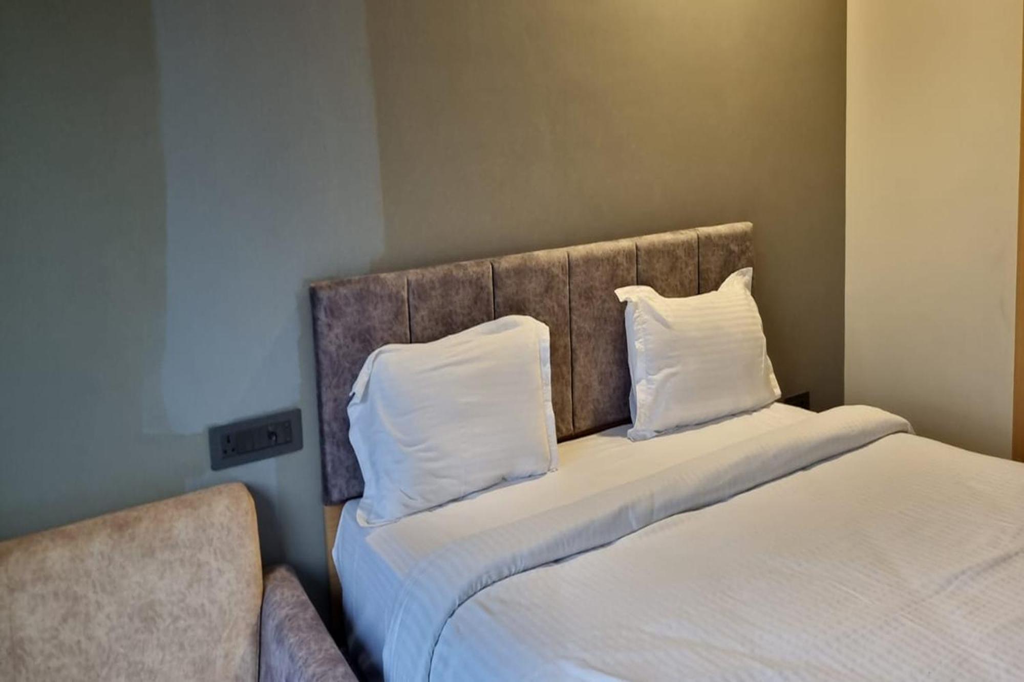 Rupis Resort Near Udaipur Airport Dabok Экстерьер фото