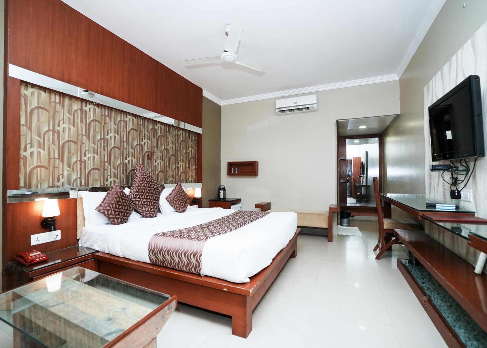 Rupis Resort Near Udaipur Airport Dabok Экстерьер фото