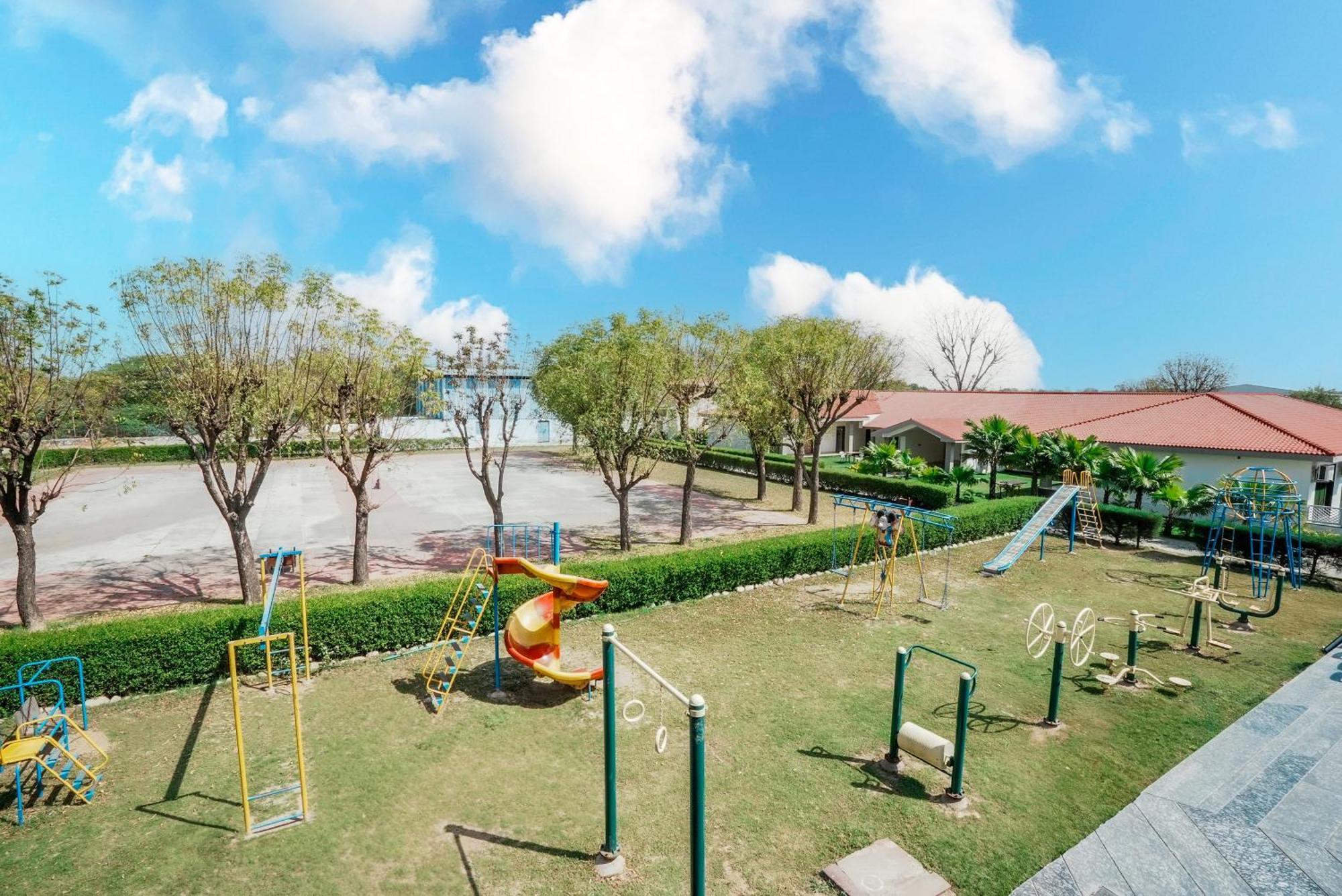 Rupis Resort Near Udaipur Airport Dabok Экстерьер фото